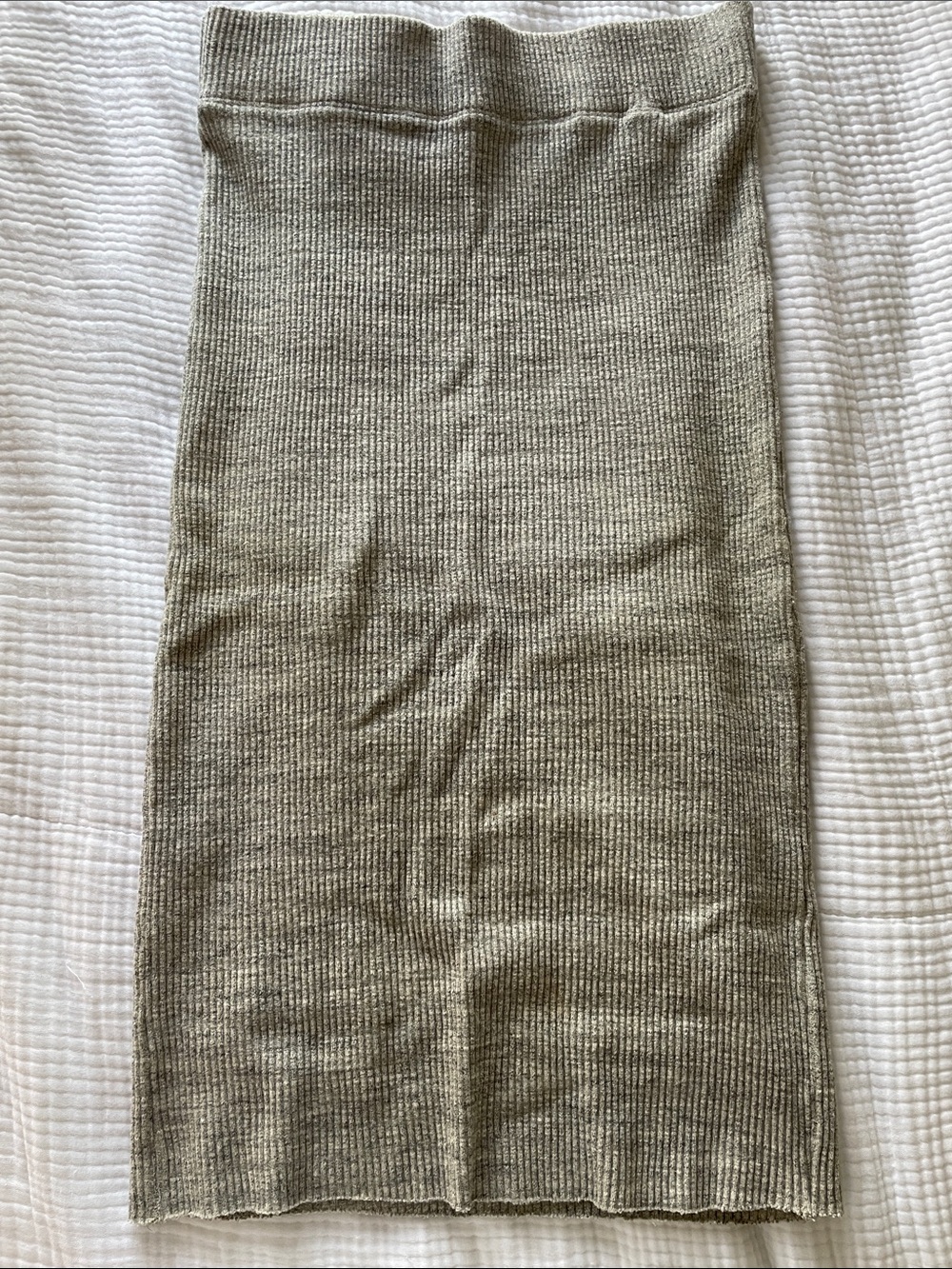 James Perse Ribbed Knit Midi Skirt in Light Grey